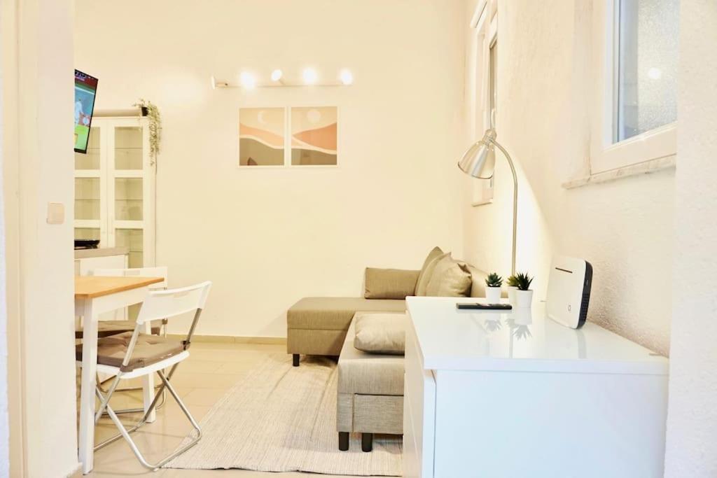 Gemutliches Kleines Studio-Apartment In Top Lage Nahe Karlsruhe Innenstadt Mit Klimaanlage Luaran gambar