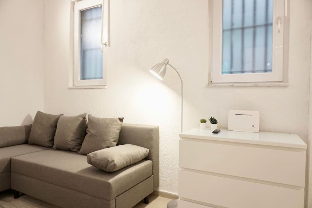 Gemutliches Kleines Studio-Apartment In Top Lage Nahe Karlsruhe Innenstadt Mit Klimaanlage Luaran gambar