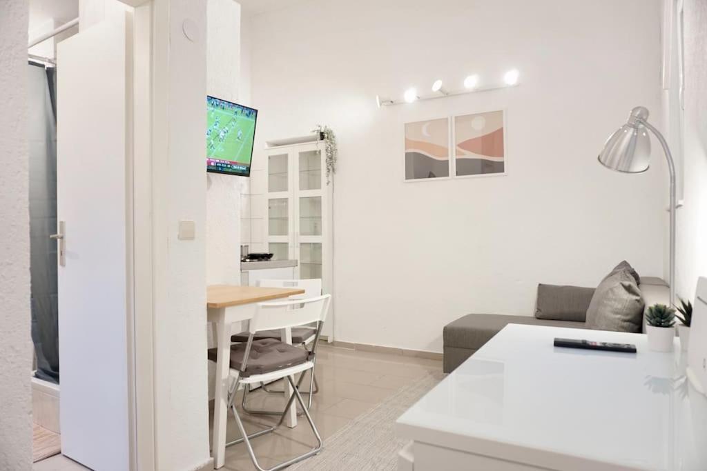Gemutliches Kleines Studio-Apartment In Top Lage Nahe Karlsruhe Innenstadt Mit Klimaanlage Luaran gambar